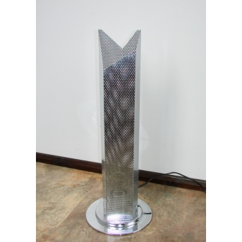 Designerska lampa stojąca chrom